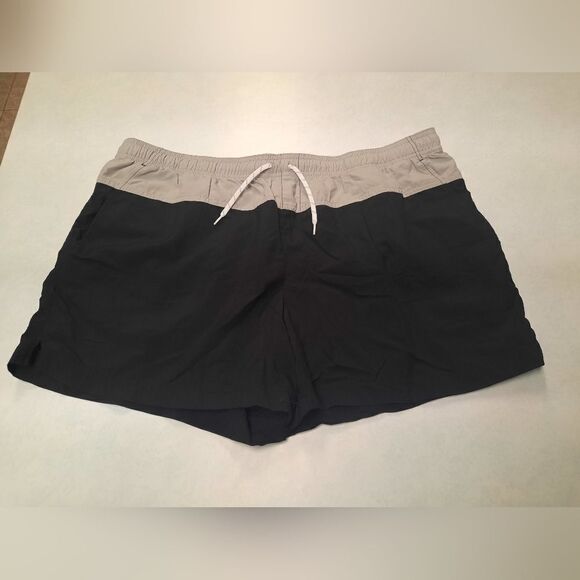 COLUMBIA Womens Sandy River Black Gray Color Block Shorts Plus Size XL - Picture 3 of 5